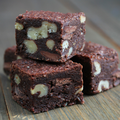 Keto Brownie Recipe // Almond Flour Brownies + Almond Butter